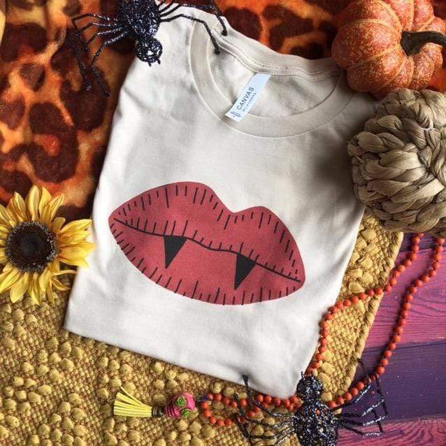 Vampire Lips Tee - Cream